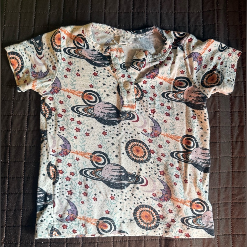 Kate Quinn | short sleeve henley | mystical planets | 12-18m